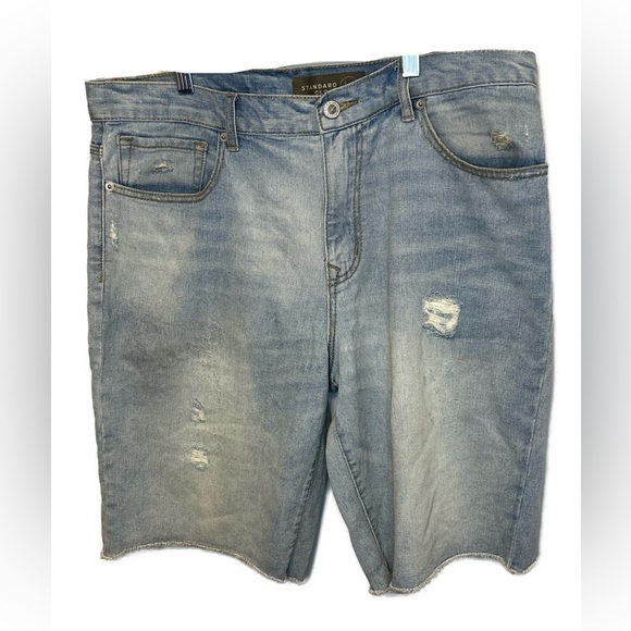 Standard Cloth (Urban Outfitters) Loose Fit alight Wash Denim Shorts sz 34 - Picture 1 of 9